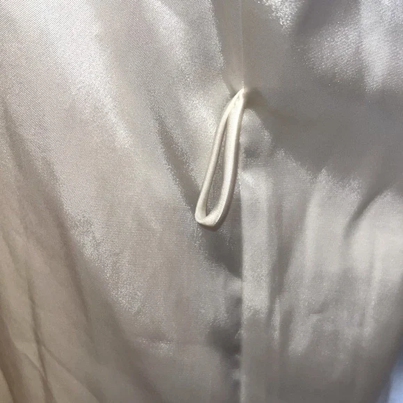 **SOLD ON MARKETPLACE ❤️Cato silky robe with appliqués on chest - Picture 4 of 9